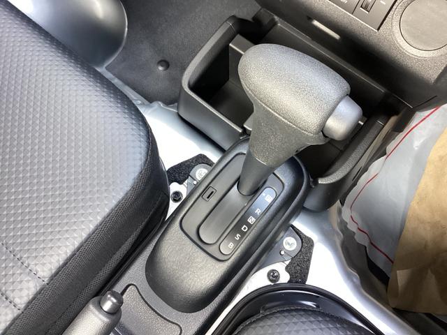 ハイゼットトラック スタンダード　４ＷＤ　届出済未使用車　スマートアシスト　ＡＭＦＭラジオ　電動式パワーステアリング　マニュアルエアコン　プリントレザーシート　リヤコンビネーションランプ　スーパーＵＶカットガラス　クリーンエアフィルター　クリアランスソナー（23枚目）