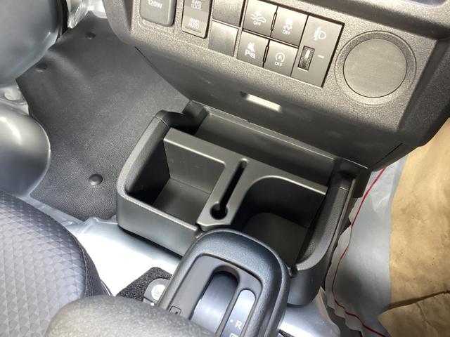 ハイゼットトラック スタンダード　４ＷＤ　届出済未使用車　スマートアシスト　ＡＭＦＭラジオ　電動式パワーステアリング　マニュアルエアコン　プリントレザーシート　リヤコンビネーションランプ　スーパーＵＶカットガラス　クリーンエアフィルター　クリアランスソナー（24枚目）