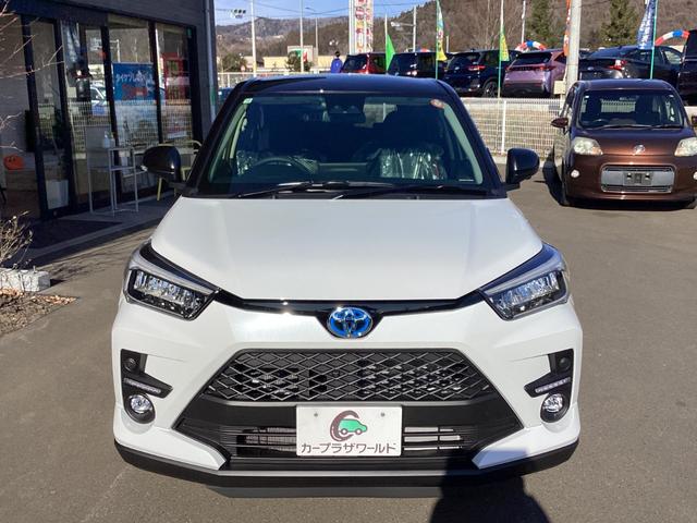 ライズ Ｚ　登録済未使用車　トヨタセーフティセンス　９インチディスプレイオーディオパッケージ　フルセグＴＶ　ブルートゥース　パノラミックビューパッケージ　ブラインドスポットモニター＋ＲＣＴＡ　シートヒーター　クリアランスソナー（11枚目）