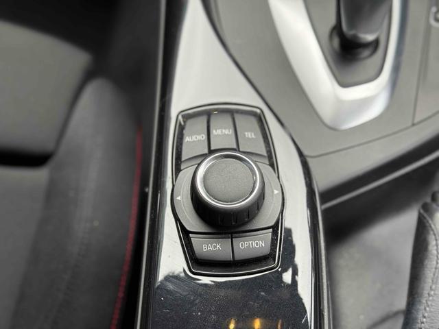 １シリーズ １１６ｉ　アルミホイール　オートライト　アイドリングストップ　ＡＴ　ＣＤ　エアコン（7枚目）