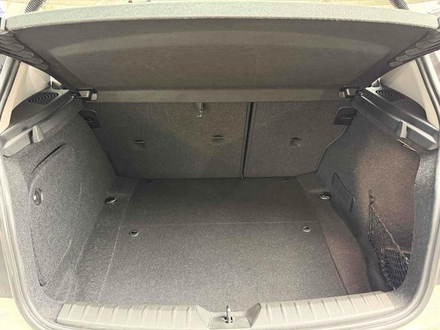 １シリーズ １１６ｉ　アルミホイール　オートライト　アイドリングストップ　ＡＴ　ＣＤ　エアコン（18枚目）