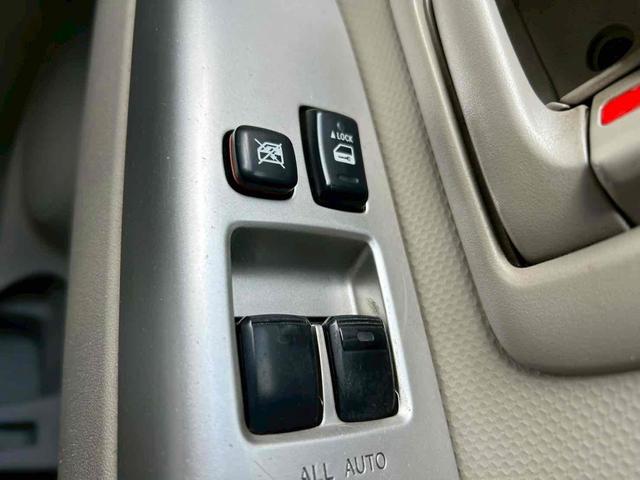 ポルテ １３０ｉ　ＥＴＣ　電動スライドドア　キーレスエントリー　ＡＴ　ＣＤ　ＭＤ　衝突安全ボディ　ＡＢＳ　エアコン　パワーステアリング　パワーウィンドウ（9枚目）