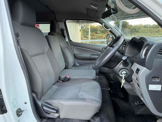 NV350キャラバンバン ワンオーナーETC 衝突被害軽減システム 両側スライドドア キーレスエントリー AT ESC エアコン パワーウィンドウ(20枚目)