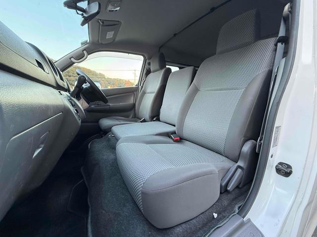 NV350キャラバンバン ワンオーナーETC 衝突被害軽減システム 両側スライドドア キーレスエントリー AT ESC エアコン パワーウィンドウ(22枚目)