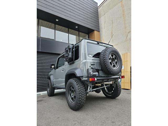 ジムニーシエラ JC カスタム仕様  ショートバンパー、2インチリフトアップ レイズホイール5本 車検対応マフラー ナビTV 走行8千キロ 楽ナビ バックカメラ ETC ドラレコ(4枚目)