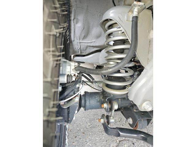 ジムニーシエラ JC カスタム仕様  ショートバンパー、2インチリフトアップ レイズホイール5本 車検対応マフラー ナビTV 走行8千キロ 楽ナビ バックカメラ ETC ドラレコ(16枚目)