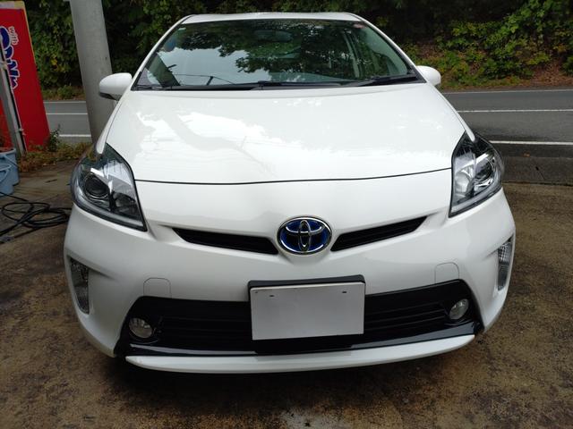 プリウス S寒冷地仕様車 15インチアルミホイール 衝突安全ボディ スマートキー アイドリングストップ HID CD 運・助・サイドエアバッグ 横滑り防止 ABS(2枚目)