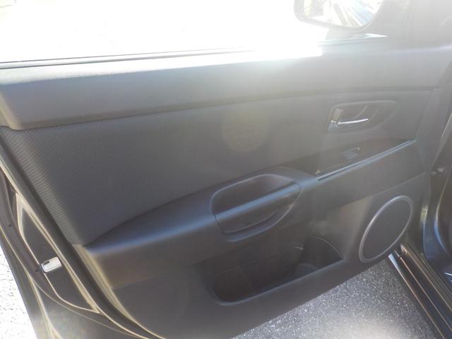 マツダスピードアクセラ ベースグレード　Ｂカメラ　ＤＶＤ　ＥＴＣ　ナビ　ターボ　ＤＳＣ　電動格納ミラー　アドバンスキー　オートエアコン　キーレスエントリー　セキュリティ　ＡＢＳ　ＨＤＤナビ（60枚目）