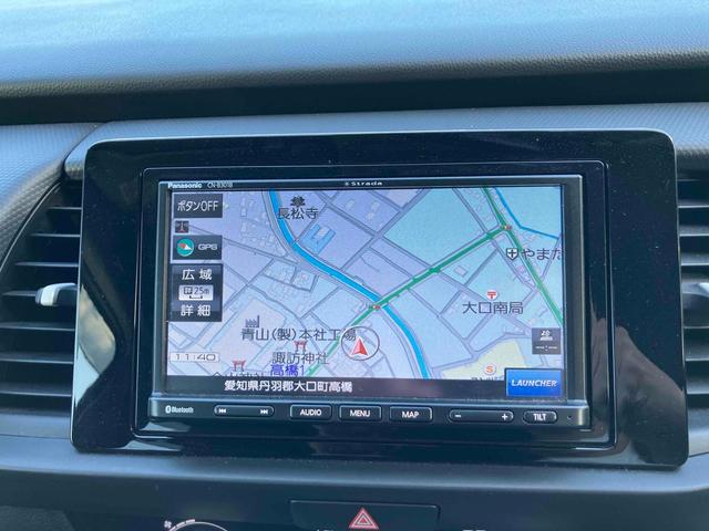 フィット ｅ：ＨＥＶベーシック　ドライブレコーダー　バックカメラ　ナビ　クリアランスソナー　オートクルーズコントロール　衝突被害軽減システム　オートライト　ＬＥＤヘッドランプ　スマートキー　電動格納ミラー　ＣＶＴ　盗難防止システム（2枚目）