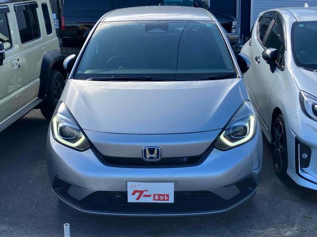 フィット ｅ：ＨＥＶベーシック　ドライブレコーダー　バックカメラ　ナビ　クリアランスソナー　オートクルーズコントロール　衝突被害軽減システム　オートライト　ＬＥＤヘッドランプ　スマートキー　電動格納ミラー　ＣＶＴ　盗難防止システム（12枚目）