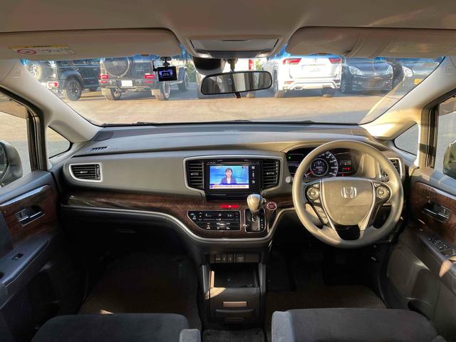 オデッセイ Ｇ・エアロパッケージ　両側パワースライドドア　インターナビ　地デジＴＶ　バックカメラ　ＥＴＣ　ｉＰｏｄ　ＵＳＢ　ＨＤＭＩ　あんしんパッケージ　クルコン　ＬＥＤオートライト　ＬＥＤルームランプ　ミラーヒーター　スマートキー（27枚目）