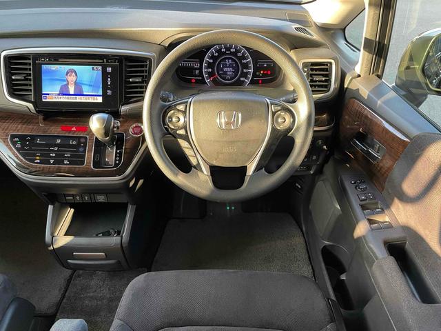 オデッセイ Ｇ・エアロパッケージ　両側パワースライドドア　インターナビ　地デジＴＶ　バックカメラ　ＥＴＣ　ｉＰｏｄ　ＵＳＢ　ＨＤＭＩ　あんしんパッケージ　クルコン　ＬＥＤオートライト　ＬＥＤルームランプ　ミラーヒーター　スマートキー（28枚目）