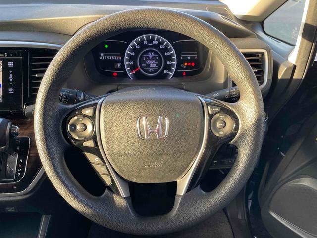 オデッセイ Ｇ・エアロパッケージ　両側パワースライドドア　インターナビ　地デジＴＶ　バックカメラ　ＥＴＣ　ｉＰｏｄ　ＵＳＢ　ＨＤＭＩ　あんしんパッケージ　クルコン　ＬＥＤオートライト　ＬＥＤルームランプ　ミラーヒーター　スマートキー（29枚目）