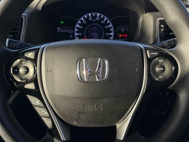 オデッセイ Ｇ・エアロパッケージ　両側パワースライドドア　インターナビ　地デジＴＶ　バックカメラ　ＥＴＣ　ｉＰｏｄ　ＵＳＢ　ＨＤＭＩ　あんしんパッケージ　クルコン　ＬＥＤオートライト　ＬＥＤルームランプ　ミラーヒーター　スマートキー（30枚目）