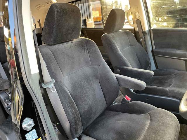 オデッセイ Ｇ・エアロパッケージ　両側パワースライドドア　インターナビ　地デジＴＶ　バックカメラ　ＥＴＣ　ｉＰｏｄ　ＵＳＢ　ＨＤＭＩ　あんしんパッケージ　クルコン　ＬＥＤオートライト　ＬＥＤルームランプ　ミラーヒーター　スマートキー（43枚目）