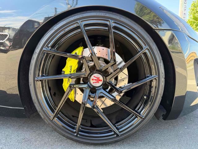 グラントゥーリズモ スポーツ MCオートシフト 車高調 中間パイプ EBM Fr21インチRr22インチ 左ハンドル バックカメラ カロッツェリアナビ クリアランスソナー オートライト CD DVD Bluetooth(31枚目)