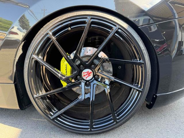 グラントゥーリズモ スポーツ MCオートシフト 車高調 中間パイプ EBM Fr21インチRr22インチ 左ハンドル バックカメラ カロッツェリアナビ クリアランスソナー オートライト CD DVD Bluetooth(32枚目)