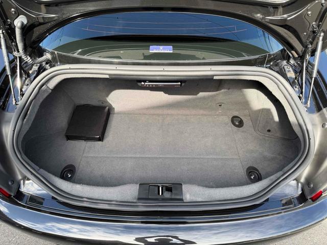 グラントゥーリズモ スポーツ MCオートシフト 車高調 中間パイプ EBM Fr21インチRr22インチ 左ハンドル バックカメラ カロッツェリアナビ クリアランスソナー オートライト CD DVD Bluetooth(69枚目)