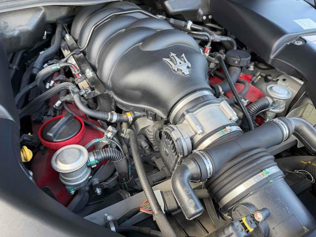 グラントゥーリズモ スポーツ MCオートシフト 車高調 中間パイプ EBM Fr21インチRr22インチ 左ハンドル バックカメラ カロッツェリアナビ クリアランスソナー オートライト CD DVD Bluetooth(72枚目)