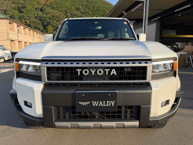 ランドクルーザー２５０ ＶＸ　サンルーフ　デジタルインナーミラー　パノラマビューモニター　ソナー　アダプティブクルーズコントロール　レーンアシスト　パワーシート　衝突軽減システム　ナビ　地デジＴＶ　Ｂｌｕｅｔｏｏｔｈ　オートライト（14枚目）