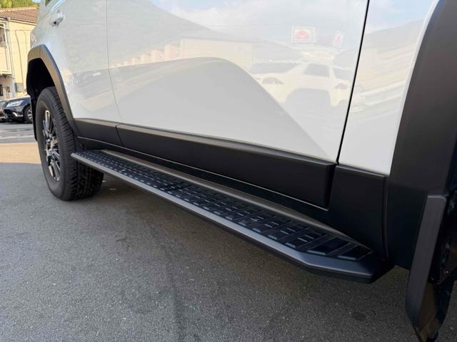 ランドクルーザー２５０ ＶＸ　サンルーフ　デジタルインナーミラー　パノラマビューモニター　ソナー　アダプティブクルーズコントロール　レーンアシスト　パワーシート　衝突軽減システム　ナビ　地デジＴＶ　Ｂｌｕｅｔｏｏｔｈ　オートライト（24枚目）