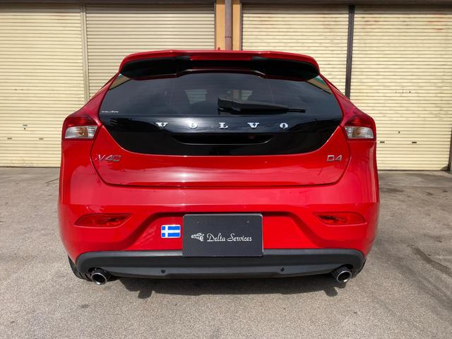 Ｖ４０ Ｄ４　オートライト　シートヒーター　クリアランスソナー　ＥＴＣ　アイドリングストップ　１７インチホイール　Ｂｌｕｅｔｏｏｔｈ　皮シート（6枚目）