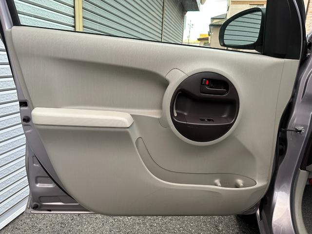 パッソ Ｘ　ユルリ　ワンオーナー・新車から令和６年までトヨタにて点検整備（記録簿１８枚）・特別仕様車・ＳＤナビ（ＮＳＣＴ－Ｗ６１）・バックカメラ・地デジ・ＥＴＣ・スマートキー・ブリヂストン２０１９年製タイヤ・禁煙車（50枚目）