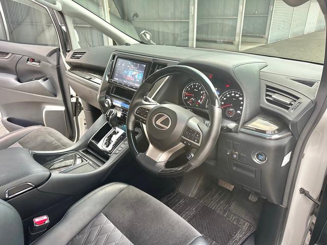 アルファード ２．５Ｓ　Ｃパッケージ　・ＬＭ３５０仕様・コンプリートカー・２０インチＡＷ・車高調・三眼・ＬＥＤテール・両側スラ・９インチナビ・１３インチモニター・ナビ・ＴＶ・ＢＴ・ＨＤＭＩ・Ｂカメラ・ＥＴＣ・Ｐゲート（40枚目）