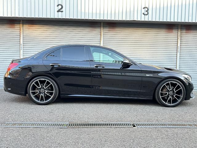 Ｃクラス Ｃ１８０アバンギャルド　ＡＭＧライン　記録簿９枚・Ｃ４３仕様・ＫＷ製車高調・１９インチ・パナメリカーナグリル・エアコンエアベント・ＡＭＧエアロ＆アルミ＆エンブレム・ハンコック２０２４年製タイヤ・キー２本完備・レーダーセーフティパッケージ（22枚目）