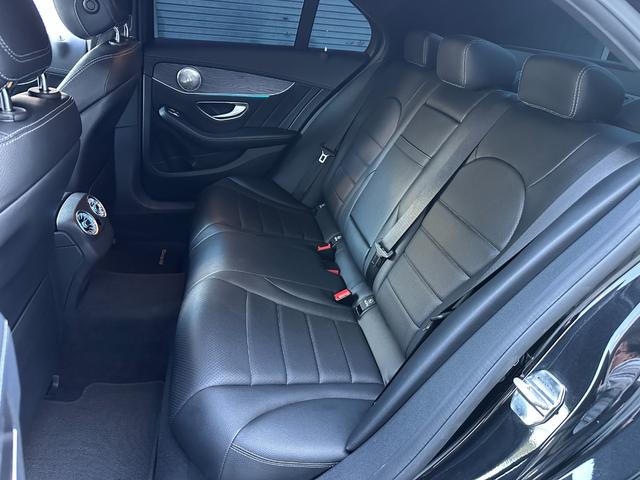 Ｃクラス Ｃ１８０アバンギャルド　ＡＭＧライン　記録簿９枚・Ｃ４３仕様・ＫＷ製車高調・１９インチ・パナメリカーナグリル・エアコンエアベント・ＡＭＧエアロ＆アルミ＆エンブレム・ハンコック２０２４年製タイヤ・キー２本完備・レーダーセーフティパッケージ（63枚目）