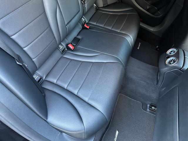 Ｃクラス Ｃ１８０アバンギャルド　ＡＭＧライン　記録簿９枚・Ｃ４３仕様・ＫＷ製車高調・１９インチ・パナメリカーナグリル・エアコンエアベント・ＡＭＧエアロ＆アルミ＆エンブレム・ハンコック２０２４年製タイヤ・キー２本完備・レーダーセーフティパッケージ（64枚目）