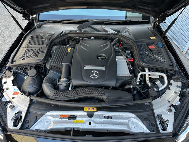 Ｃクラス Ｃ１８０アバンギャルド　ＡＭＧライン　記録簿９枚・Ｃ４３仕様・ＫＷ製車高調・１９インチ・パナメリカーナグリル・エアコンエアベント・ＡＭＧエアロ＆アルミ＆エンブレム・ハンコック２０２４年製タイヤ・キー２本完備・レーダーセーフティパッケージ（79枚目）