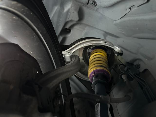 Ｃクラス Ｃ１８０アバンギャルド　ＡＭＧライン　記録簿９枚・Ｃ４３仕様・ＫＷ製車高調・１９インチ・パナメリカーナグリル・エアコンエアベント・ＡＭＧエアロ＆アルミ＆エンブレム・ハンコック２０２４年製タイヤ・キー２本完備・レーダーセーフティパッケージ（80枚目）