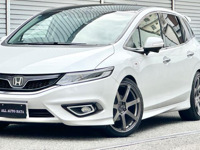 ジェイド ハイブリッドＸ　・ＬＥＤヘッドライト・エンケイ１９ＡＷ・柿本マフラー・ローダウン・シーケンシャルウインカ・ホンダセンシング・リモコンスターター・純ナビ・ＢＴ・ＴＶ・Ｂカメラ・デジタルミラー・サイドカメラ・ハーフレザー（3枚目）