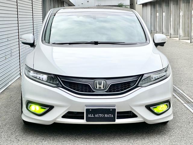 ジェイド ハイブリッドＸ　・ＬＥＤヘッドライト・エンケイ１９ＡＷ・柿本マフラー・ローダウン・シーケンシャルウインカ・ホンダセンシング・リモコンスターター・純ナビ・ＢＴ・ＴＶ・Ｂカメラ・デジタルミラー・サイドカメラ・ハーフレザー（8枚目）