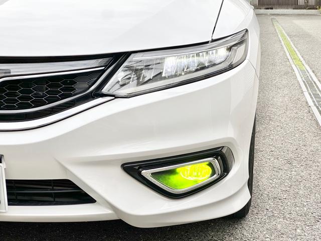 ジェイド ハイブリッドＸ　・ＬＥＤヘッドライト・エンケイ１９ＡＷ・柿本マフラー・ローダウン・シーケンシャルウインカ・ホンダセンシング・リモコンスターター・純ナビ・ＢＴ・ＴＶ・Ｂカメラ・デジタルミラー・サイドカメラ・ハーフレザー（10枚目）