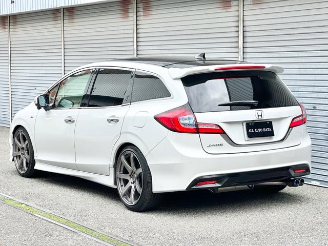 ジェイド ハイブリッドＸ　・ＬＥＤヘッドライト・エンケイ１９ＡＷ・柿本マフラー・ローダウン・シーケンシャルウインカ・ホンダセンシング・リモコンスターター・純ナビ・ＢＴ・ＴＶ・Ｂカメラ・デジタルミラー・サイドカメラ・ハーフレザー（17枚目）