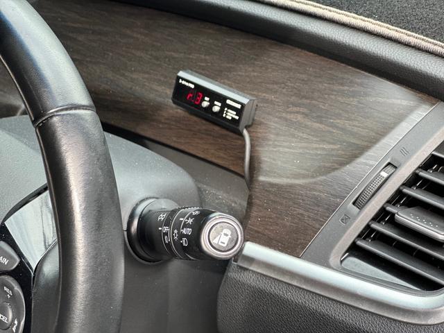 ジェイド ハイブリッドＸ　・ＬＥＤヘッドライト・エンケイ１９ＡＷ・柿本マフラー・ローダウン・シーケンシャルウインカ・ホンダセンシング・リモコンスターター・純ナビ・ＢＴ・ＴＶ・Ｂカメラ・デジタルミラー・サイドカメラ・ハーフレザー（41枚目）