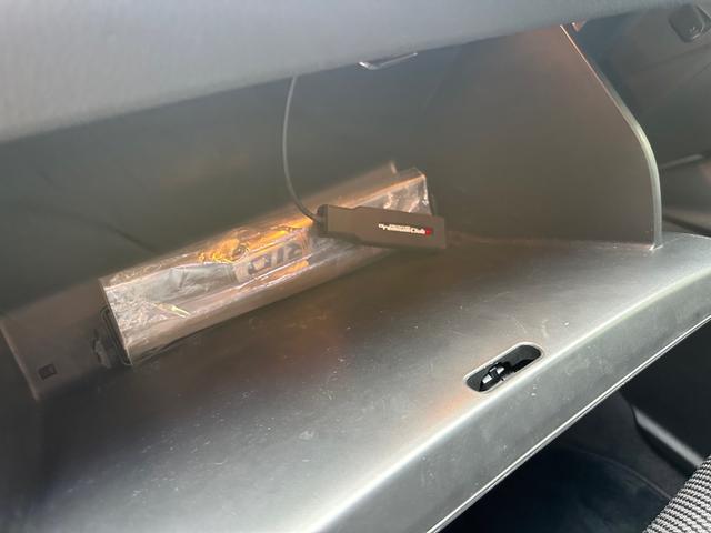 ジェイド ハイブリッドＸ　・ＬＥＤヘッドライト・エンケイ１９ＡＷ・柿本マフラー・ローダウン・シーケンシャルウインカ・ホンダセンシング・リモコンスターター・純ナビ・ＢＴ・ＴＶ・Ｂカメラ・デジタルミラー・サイドカメラ・ハーフレザー（49枚目）