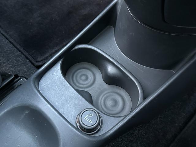 ５００ １．４　１６Ｖ　ラウンジ　専用設計アンドロイドナビ・ＥＴＣ・新品バッテリー・ガラスルーフ・１５インチアルミ・ダウンサス・キーレス・ベージュカラー（55枚目）