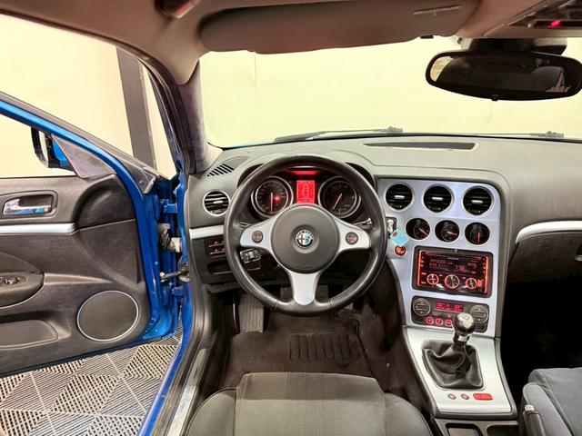 アルファ159 2.2 JTS ディスティンクティブ 色替車(25枚目)