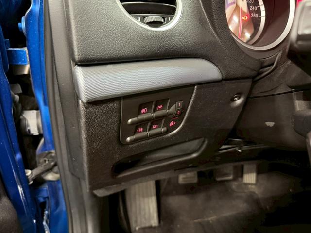 アルファ159 2.2 JTS ディスティンクティブ 色替車(29枚目)