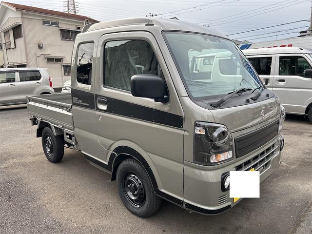 スーパーキャリイ Ｘリミテッド　Ｘリミテッド　４ＷＤ　登録済み未使用車　スズキセーフティサポート　ＬＥＤヘッドランプ　オートライト　キーレスエントリー　パワーウインドウ　電動格納ミラー　オーバーヘッドシェルフ　プライバシーガラス（6枚目）