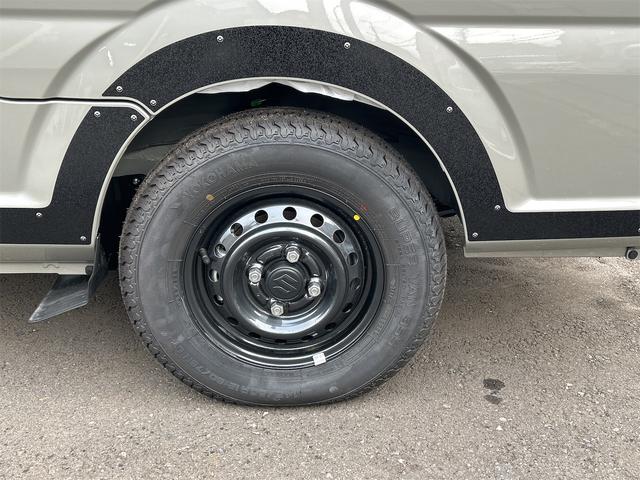 スーパーキャリイ Ｘリミテッド　Ｘリミテッド　４ＷＤ　登録済み未使用車　スズキセーフティサポート　ＬＥＤヘッドランプ　オートライト　キーレスエントリー　パワーウインドウ　電動格納ミラー　オーバーヘッドシェルフ　プライバシーガラス（19枚目）