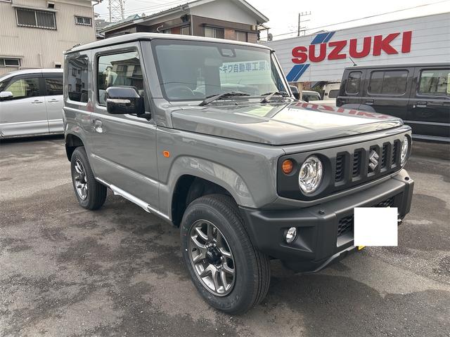 ジムニー ＸＣ　ＸＣ　４ＷＤ　登録済み未使用車　ターボ　４ＡＴ　スズキセーフティサポート　キーレスエントリー　ＬＥＤヘッドランプ　オートライト　ヘッドライトウォッシャー　電動格納ミラー　プライバシーガラス（6枚目）