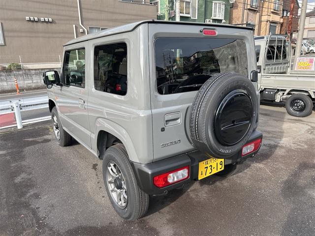 ジムニー ＸＣ　ＸＣ　４ＷＤ　登録済み未使用車　ターボ　４ＡＴ　スズキセーフティサポート　キーレスエントリー　ＬＥＤヘッドランプ　オートライト　ヘッドライトウォッシャー　電動格納ミラー　プライバシーガラス（9枚目）