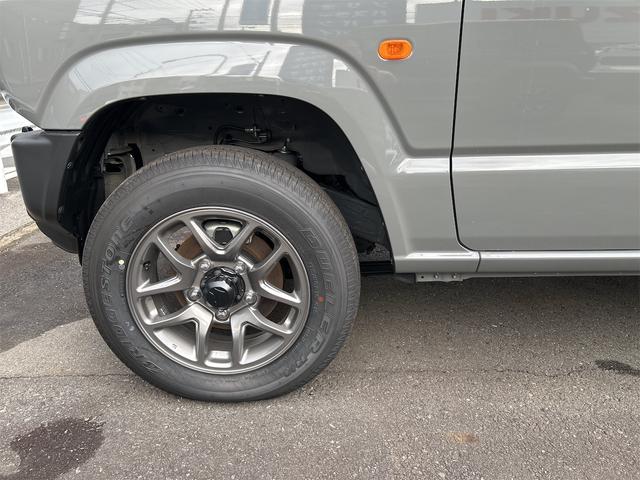 ジムニー ＸＣ　ＸＣ　４ＷＤ　登録済み未使用車　ターボ　４ＡＴ　スズキセーフティサポート　キーレスエントリー　ＬＥＤヘッドランプ　オートライト　ヘッドライトウォッシャー　電動格納ミラー　プライバシーガラス（19枚目）