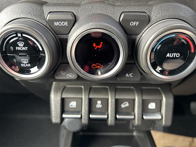 ジムニー ＸＣ　ＸＣ　４ＷＤ　登録済み未使用車　ターボ　４ＡＴ　スズキセーフティサポート　キーレスエントリー　ＬＥＤヘッドランプ　オートライト　ヘッドライトウォッシャー　電動格納ミラー　プライバシーガラス（22枚目）