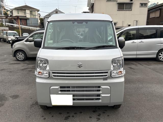 エブリイ ＰＡリミテッド　ＰＡリミテッド　登録済み未使用車　ＣＶＴ　スズキセーフティサポート　パワーウインドウ　キーレスエントリー　オーバーヘッドシェルフ　プライバシーガラス　オートライト　クリアランスソナー　盗難警報装置（2枚目）