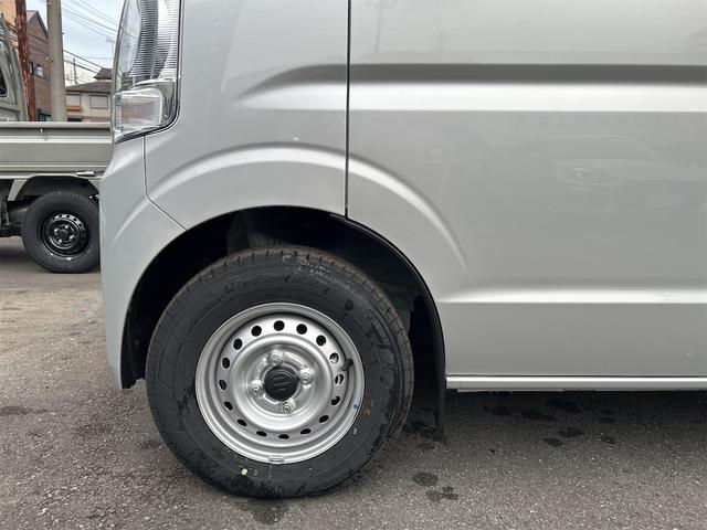 エブリイ ＰＡリミテッド　ＰＡリミテッド　登録済み未使用車　ＣＶＴ　スズキセーフティサポート　パワーウインドウ　キーレスエントリー　オーバーヘッドシェルフ　プライバシーガラス　オートライト　クリアランスソナー　盗難警報装置（19枚目）